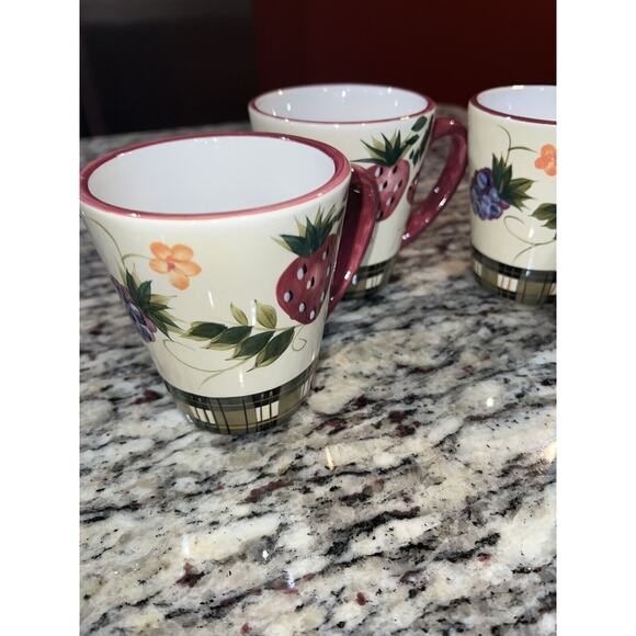 Oneida Strawberry Plaid 4” Mugs set Of 4 Fruit Y2K Coffee Cups Vtg - Picture 2 of 5